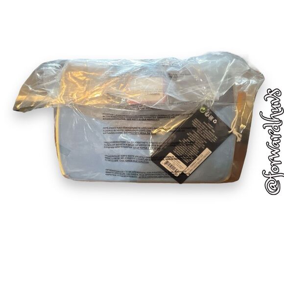 Exclusive - Chip ‘n Dale Rescue Rangers Logo Crossbody Bag - Picture 7 of 11